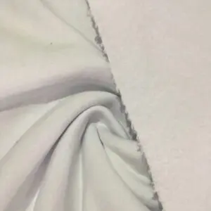 Beyaz Sardonlu Üç İplik Penye Kumaşı 02