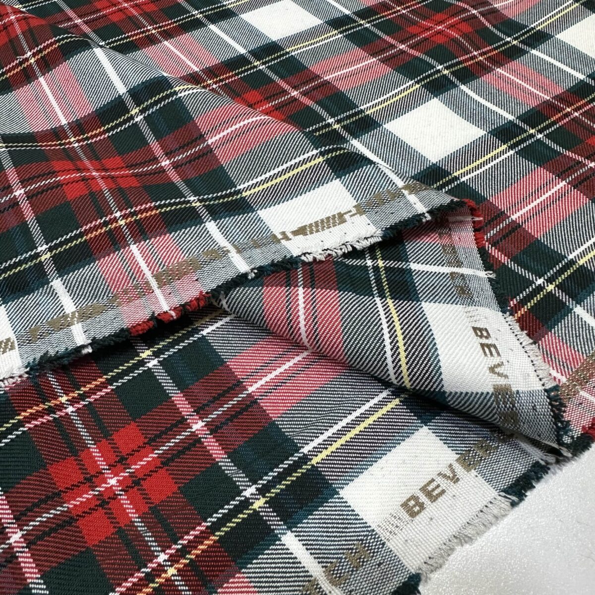 İskoç Desen Gabardin Kumaş 21 İskoç Desen Gabardin Kumaş 21